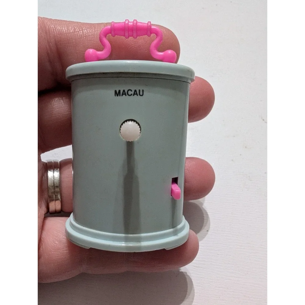 Vintage Barbie Wind-up Miniature Clock Toy (WORKS‎ GREAT)